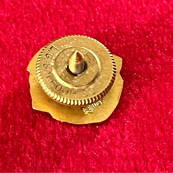 Lions Club Vintage 10 Karat Gold Enamel Pin